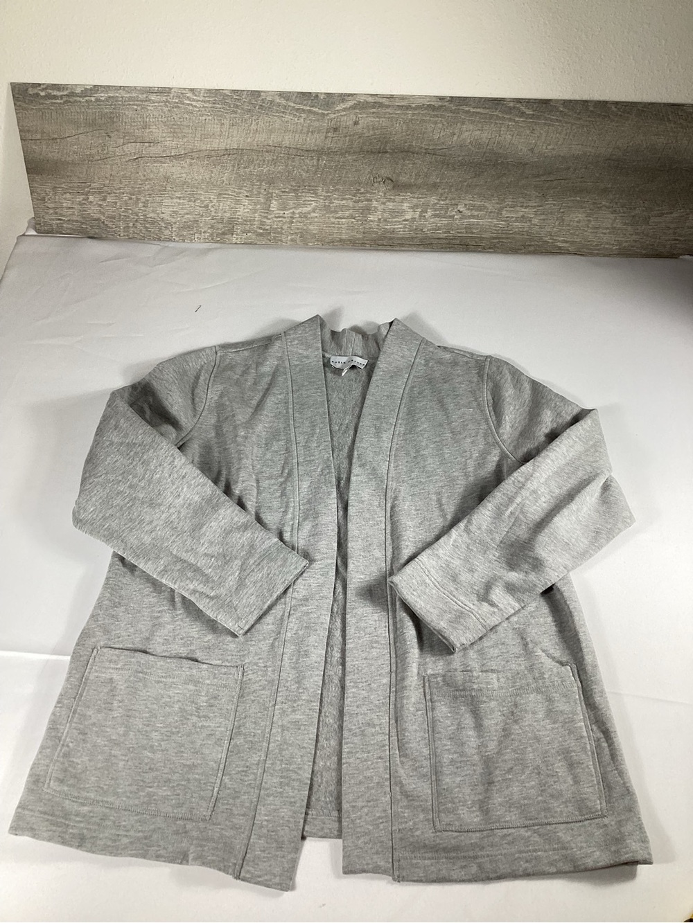 Susan grave Ligh Gray Open Front Cardigan with Pockets size MP NWOT